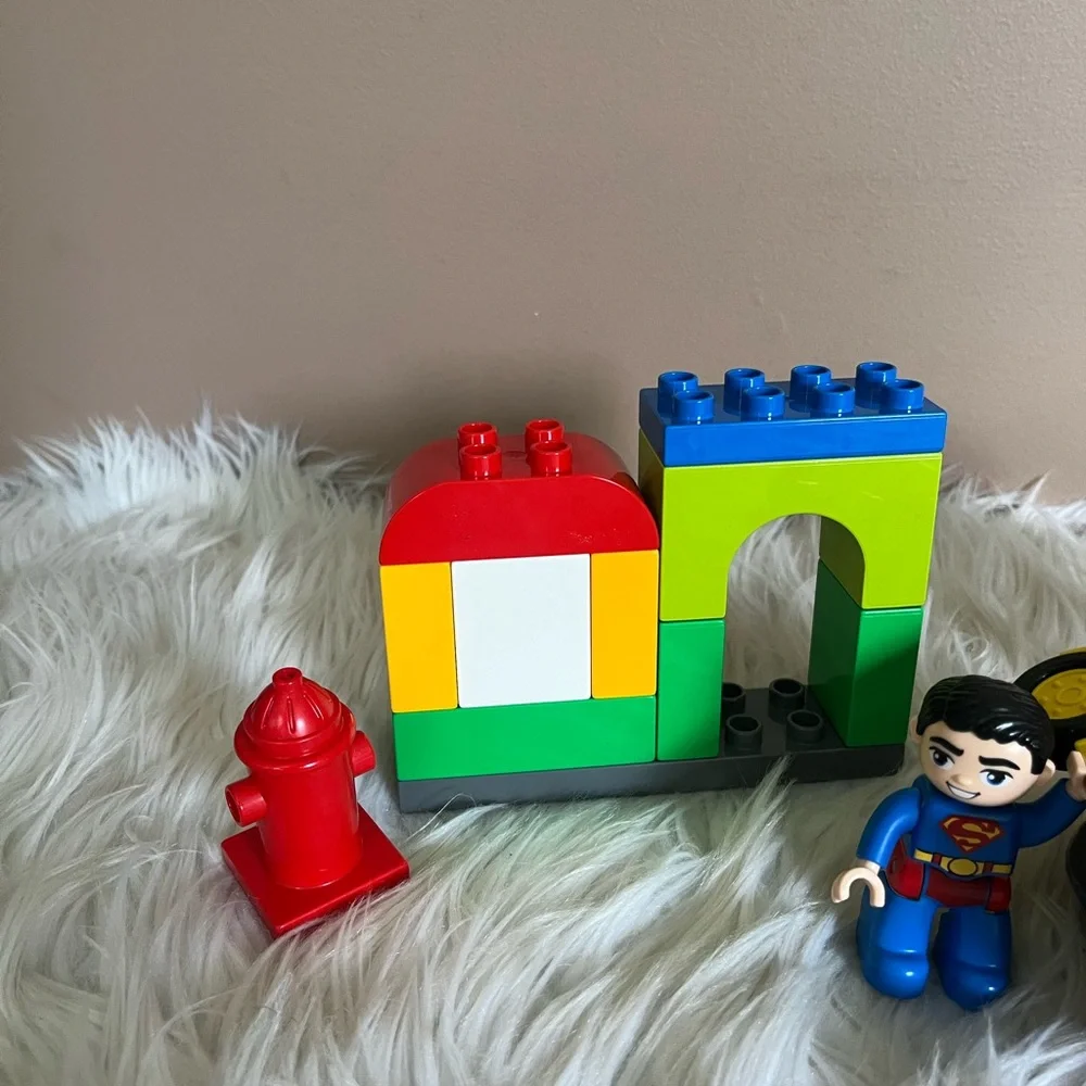 {Lego Duplo} Superman Rescue Lego Set